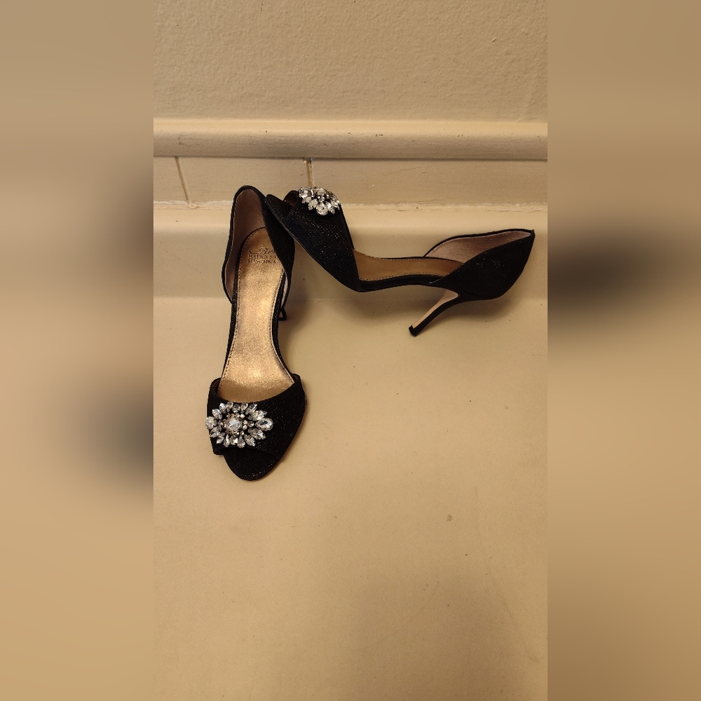 Belle Badgley Mischka Bedazzled Rhinestone Stilleo Peep Toe Heel Shoes Size 7.5